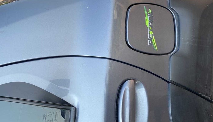 2014 Toyota Etios CROSS 1.2 G, Petrol, Manual, 44,436 km, Left quarter panel - Cladding has minor damage