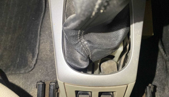 2016 Maruti Alto K10 VXI, Petrol, Manual, 62,909 km, Gear lever - Boot cover slightly torn