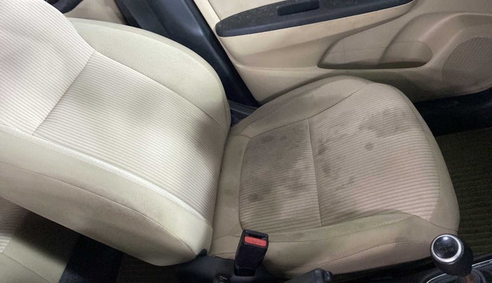 2020 Honda Amaze 1.2L I-VTEC S, Petrol, Manual, 15,072 km, Front left seat (passenger seat) - Cover slightly stained