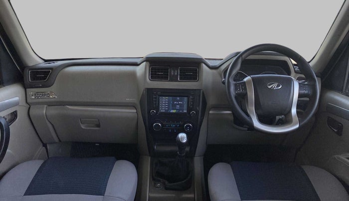 2016 Mahindra Scorpio S10, Diesel, Manual, 93,799 km, Dashboard
