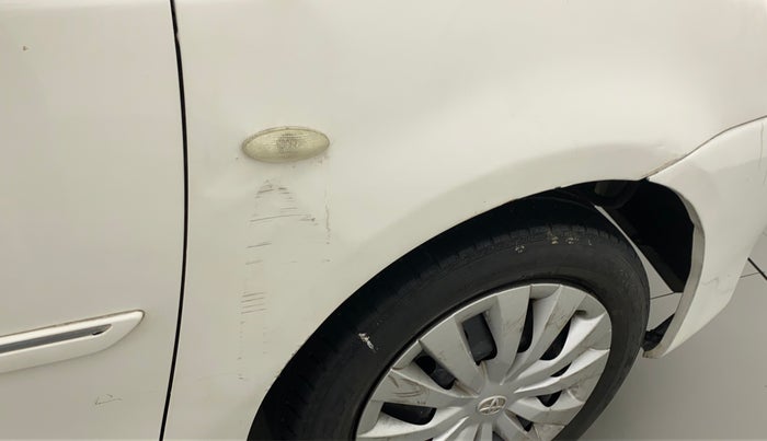 2013 Toyota Etios G, Petrol, Manual, 77,871 km, Right fender - Minor scratches