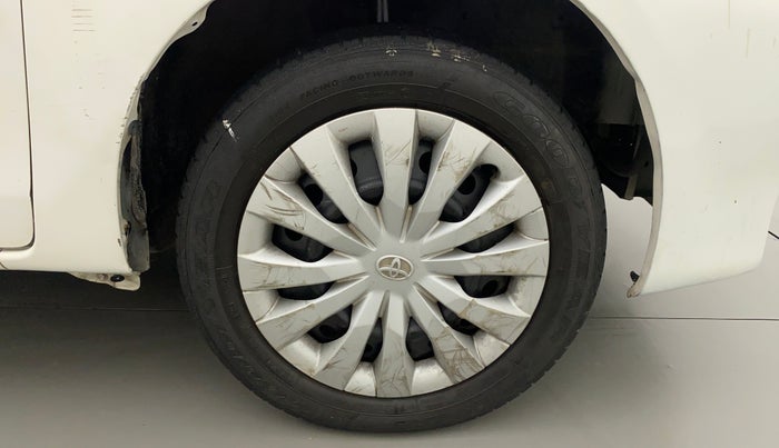 2013 Toyota Etios G, Petrol, Manual, 77,871 km, Right Front Wheel