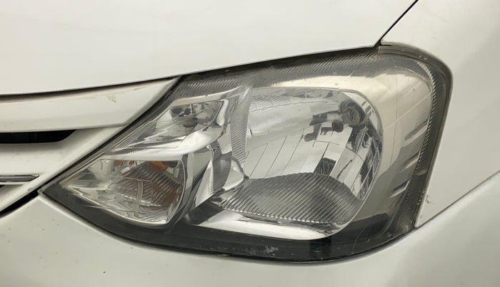 2013 Toyota Etios G, Petrol, Manual, 77,871 km, Left headlight - Minor scratches