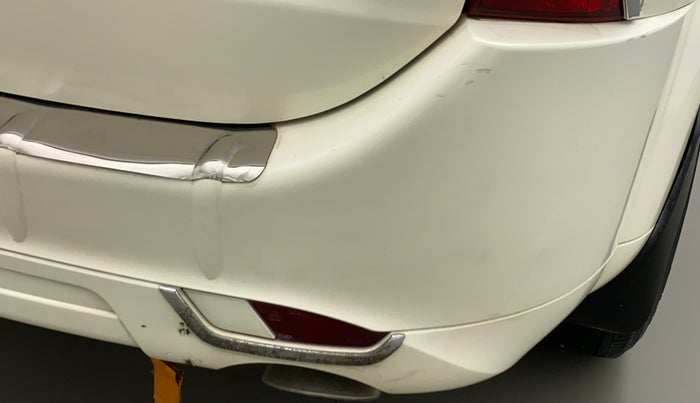 2019 Mahindra XUV500 W3, Diesel, Manual, 36,170 km, Rear bumper - Minor scratches