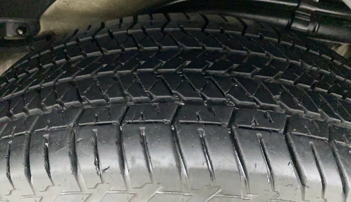 2019 Mahindra XUV500 W3, Diesel, Manual, 36,170 km, Left Rear Tyre Tread
