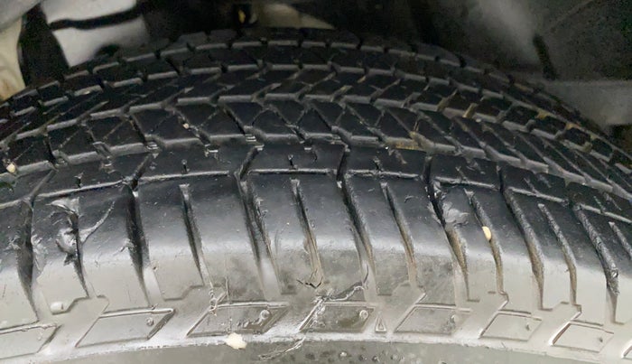 2019 Mahindra XUV500 W3, Diesel, Manual, 36,170 km, Right Rear Tyre Tread