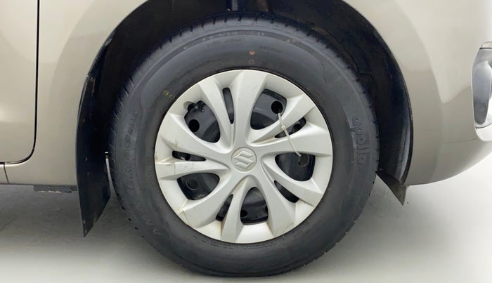 2019 Maruti Swift VXI, Petrol, Manual, 40,512 km, Right Front Wheel