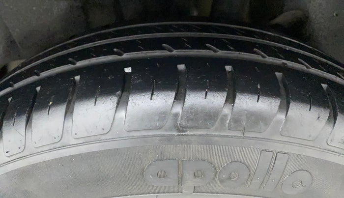 2019 Maruti Swift VXI, Petrol, Manual, 40,512 km, Left Rear Tyre Tread