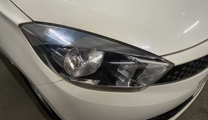 2017 Tata Tiago XT DIESEL, Diesel, Manual, 92,263 km, Right headlight - Minor scratches