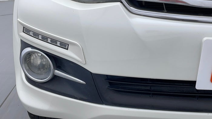 TOYOTA FORTUNER-Grill Broken