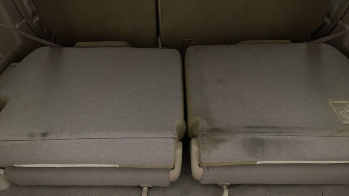 TOYOTA FORTUNER-Seat 3rd row LHS Stain