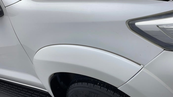 TOYOTA FORTUNER-Fender RHS Dent