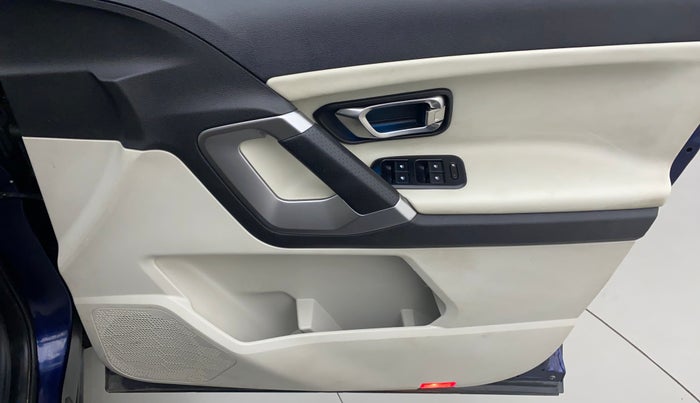 2021 Tata Safari XZA PLUS 6S, Diesel, Automatic, 25,239 km, Driver Side Door Panels Control