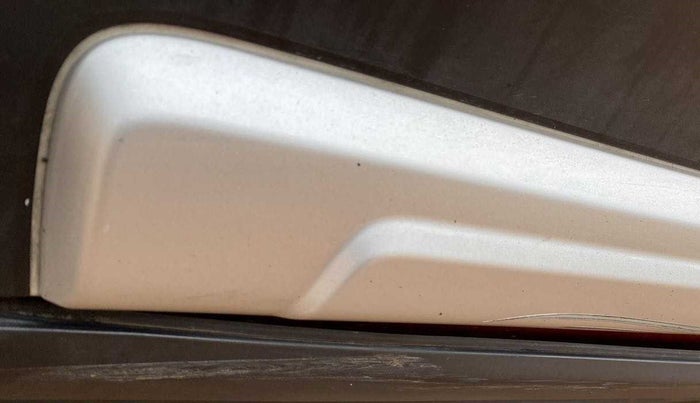 2015 Toyota Etios CROSS 1.2 G, Petrol, Manual, 23,653 km, Right running board - Cladding has minor damage