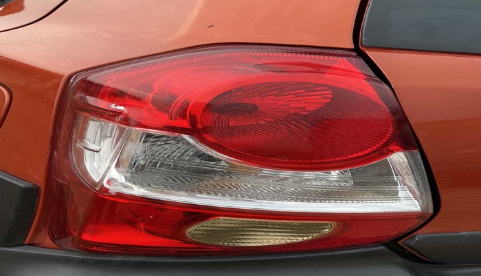 2015 Toyota Etios CROSS 1.2 G, Petrol, Manual, 23,653 km, Left tail light - Minor damage