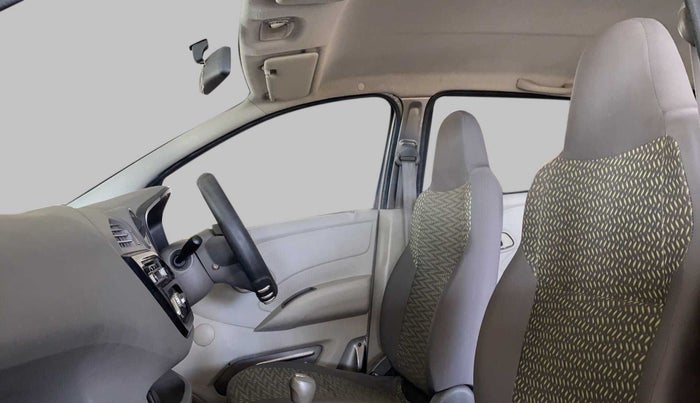 2016 Datsun Redi Go S, Petrol, Manual, 61,761 km, Right Side Front Door Cabin