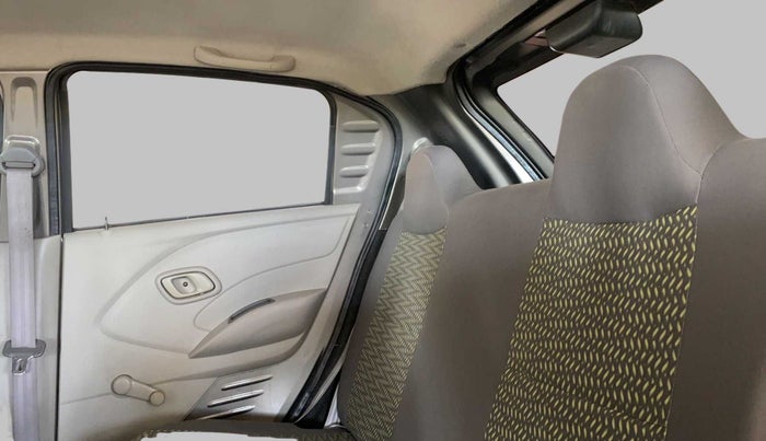 2016 Datsun Redi Go S, Petrol, Manual, 61,761 km, Right Side Rear Door Cabin