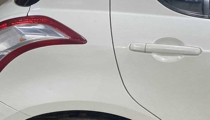 2017 Maruti Swift VXI, Petrol, Manual, 53,950 km, Right quarter panel - Minor scratches