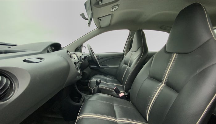 2012 Toyota Etios Liva G, Petrol, Manual, 63,341 km, Right Side Front Door Cabin