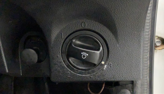 2012 Toyota Etios Liva G, Petrol, Manual, 63,341 km, Dashboard - Headlight height adjustment not working