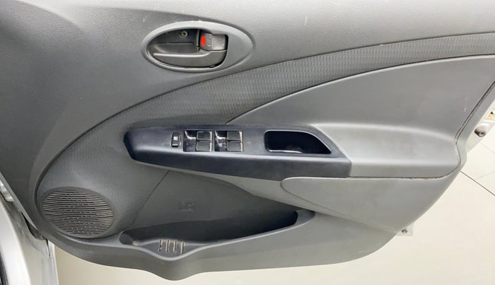 2012 Toyota Etios Liva G, Petrol, Manual, 63,341 km, Driver Side Door Panels Control