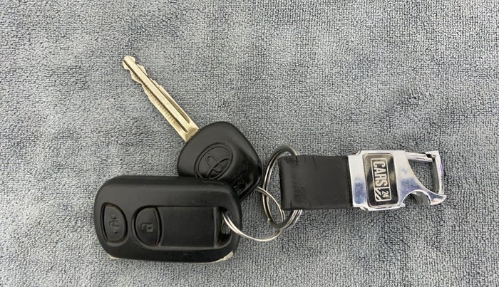 2012 Toyota Etios Liva G, Petrol, Manual, 63,341 km, Lock system - Dork lock functional only from remote key