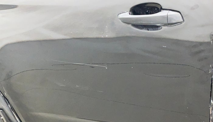 2018 Mahindra KUV 100 NXT K2 6 STR, Petrol, Manual, 51,108 km, Front passenger door - Minor scratches
