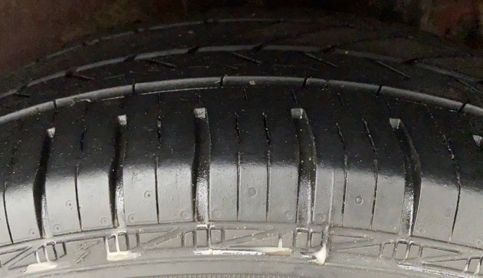 2014 Hyundai Xcent S 1.2, Petrol, Manual, 55,764 km, Left Rear Tyre Tread