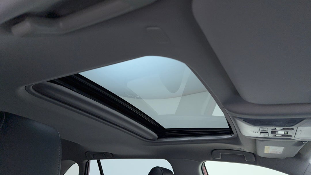 Interior Sunroof/Moonroof