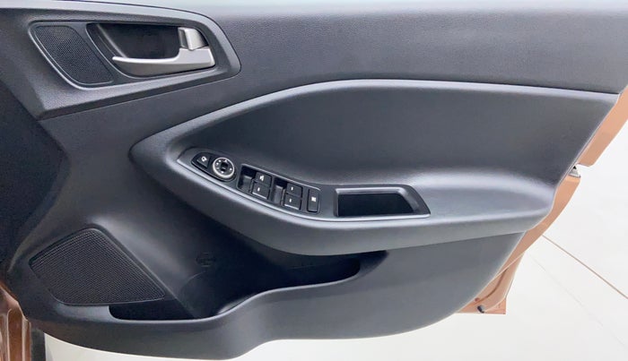 2018 Hyundai i20 Active 1.4 SX, Diesel, Manual, 22,277 km, Driver Side Door Panels Control