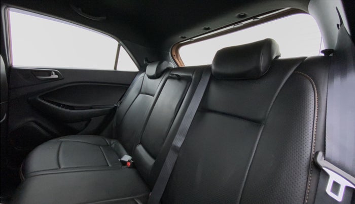 2018 Hyundai i20 Active 1.4 SX, Diesel, Manual, 22,277 km, Right Side Rear Door Cabin