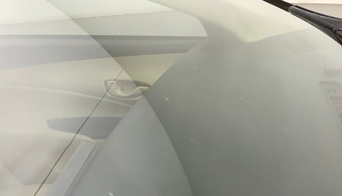 2021 Toyota YARIS J MT, Petrol, Manual, 9,783 km, Front windshield - Minor spot on windshield