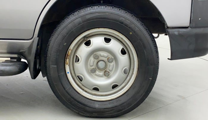 2018 Maruti Eeco 5 STR WITH AC PLUSHTR, Petrol, Manual, 13,396 km, Right Front Wheel
