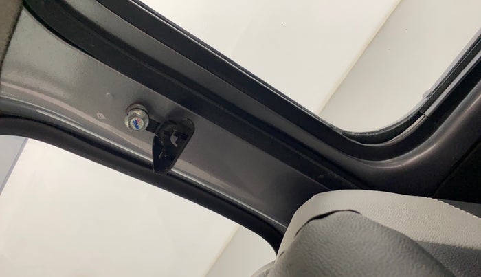 2018 Maruti Eeco 5 STR WITH AC PLUSHTR, Petrol, Manual, 13,396 km, Second-row left seat - Seat Belt Missing