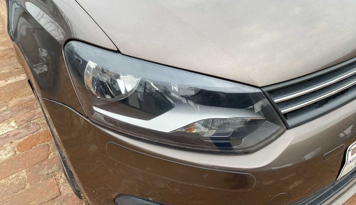 2015 Volkswagen Vento COMFORTLINE 1.2 TSI AT, Petrol, Automatic, 23,883 km, Left headlight - Minor scratches