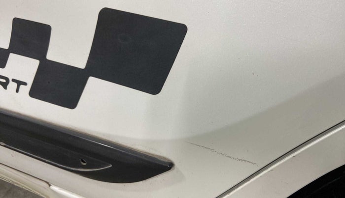 2018 Maruti Swift VXI AMT, Petrol, Automatic, 51,706 km, Rear left door - Slightly dented