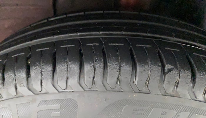 2021 Tata ALTROZ XE PETROL, Petrol, Manual, 39,436 km, Left Rear Tyre Tread