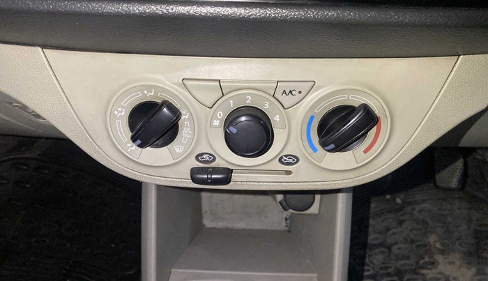 2017 Maruti Alto K10 VXI, Petrol, Manual, 48,220 km, AC Unit - Directional switch has minor damage