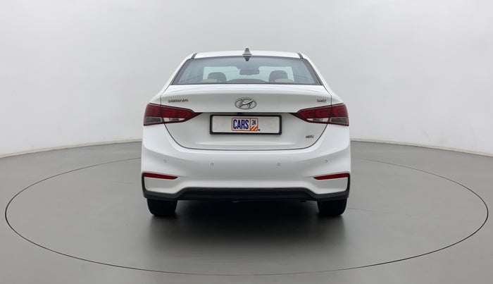 2017 Hyundai Verna 1.6 CRDI SX + AT, Diesel, Automatic, 81,948 km, Back/Rear