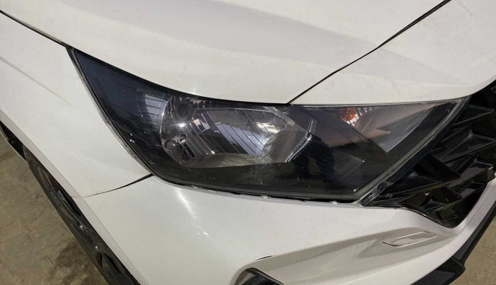 2020 Hyundai NEW I20 SPORTZ 1.2 MT, Petrol, Manual, 34,139 km, Right headlight - Minor scratches
