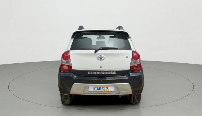 2018 Toyota Etios CROSS 1.2 G, Petrol, Manual, 63,510 km, Back/Rear