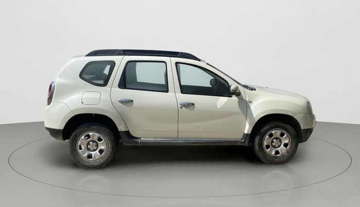 2015 Renault Duster 85 PS RXL, Diesel, Manual, 94,705 km, Right Side View