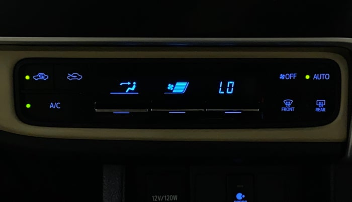 2017 Toyota Corolla Altis GL PETROL, Petrol, Manual, 63,769 km, Automatic Climate Control