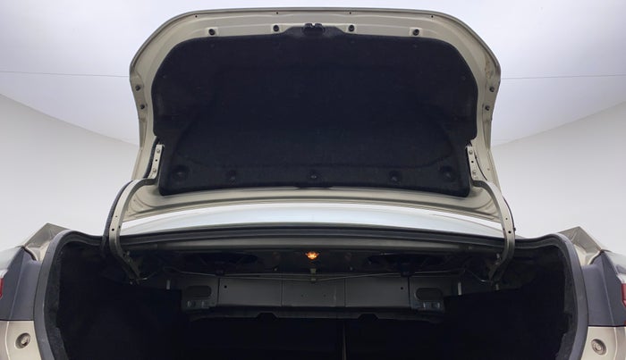 2017 Toyota Corolla Altis GL PETROL, Petrol, Manual, 63,769 km, Boot Door Open