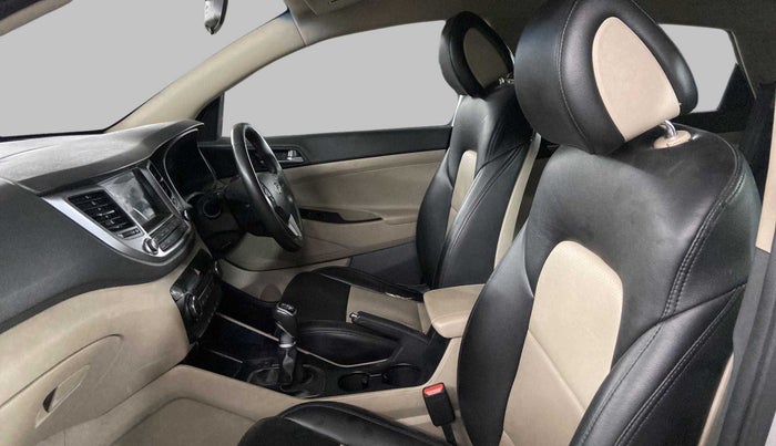 2017 Hyundai Tucson New 2WD MT PETROL, Petrol, Manual, 53,047 km, Right Side Front Door Cabin