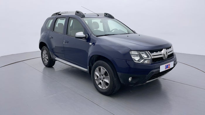 2017 RENAULT DUSTER-Right Front Diagonal (45- Degree) View