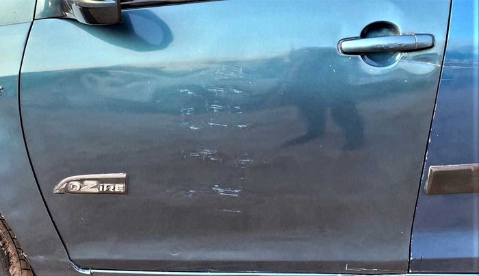 2014 Maruti Swift Dzire VXI, Petrol, Manual, 69,273 km, Front passenger door - Minor scratches