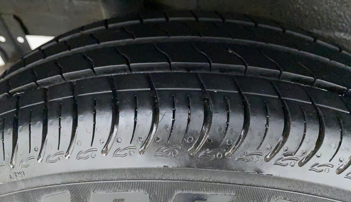 2022 Maruti S PRESSO VXI+, Petrol, Manual, 13,160 km, Right Rear Tyre Tread