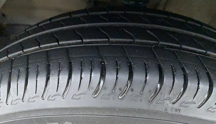 2022 Maruti S PRESSO VXI+, Petrol, Manual, 13,160 km, Left Front Tyre Tread