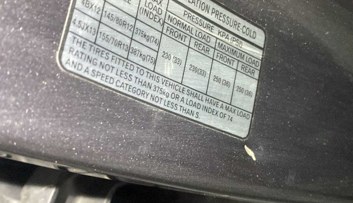 2014 Hyundai Eon ERA +, Petrol, Manual, 90,840 km, Right B pillar - Slightly dented
